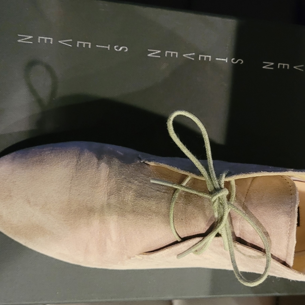 Steve Madden "Tobyy" Taupe Suede Booties 9 - Picture 2 of 5